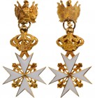 MALTA
Sovereign Order of Malta
Miniature of the order’s badge, 40x17 mm, in GOLD and white enamel; hinged crown 
and trophy suspension. 
Excellent...