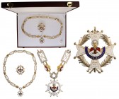 SPAIN
Order of St. Raimund of Peñafort
A Collar for the “Cruz de Honor” in Silver, gilt silver and enameled details; white enameled cross, 73x49 mm,...
