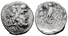 Epeiros. Drachm. 198-168 BC. (Sng Cop-108). (Hgc-3, 171). Anv.: Head of Zeus Dodonaeus right, wearing oak wreath, monogram below. Rev.: Eagle with clo...