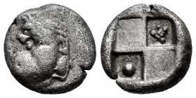Kardia. Chersonesos. Hemidrachm. 357-320 BC. (Bmc-11). (McClean-4079). Anv.: Forepart of lion to right, head reverted. Rev.: Quadripartite incuse squa...