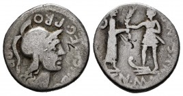 Pompeius Magnus. Denarius. 46-45 BC. Corduba (Córdoba). (Craw-469/1a). (Rsc-1). Anv.: Helmeted head of Roma right; M•POBLICI•LEG PRO•PR around. Rev.: ...