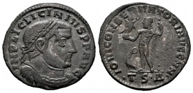 Licinius I. Follis. 312 AD. Thessalonica. (Ric-60 var). Rev.: IOVI CONSERVATORI AVGG NN . Ae. 3,52 g. VF. Est...20,00. 


 SPANISH DESCRIPTION: Lic...