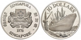 Singapour. 10 dollars. 1976. (Km-15). Ag. 30,24 g. 10th Anniversary of Independence. PR. Est...30,00. 


 SPANISH DESCRIPTION: Singapur. 10 dollars...
