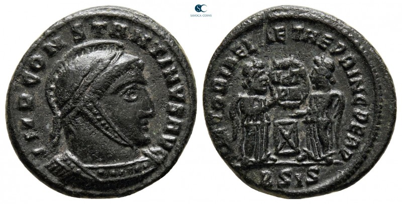 Constantine I the Great AD 306-337. Siscia
Follis Æ

17 mm, 3,15 g



ver...