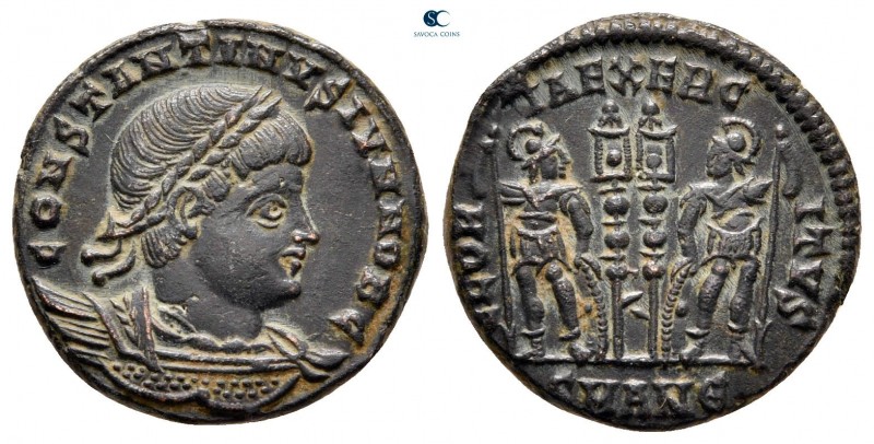 Constantine II, as Caesar AD 317-337. Antioch
Follis Æ

17 mm, 2,49 g



...