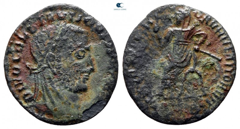 Divus Constantius I AD 317-318. Uncertain mint
Follis Æ

14 mm, 1,02 g


...