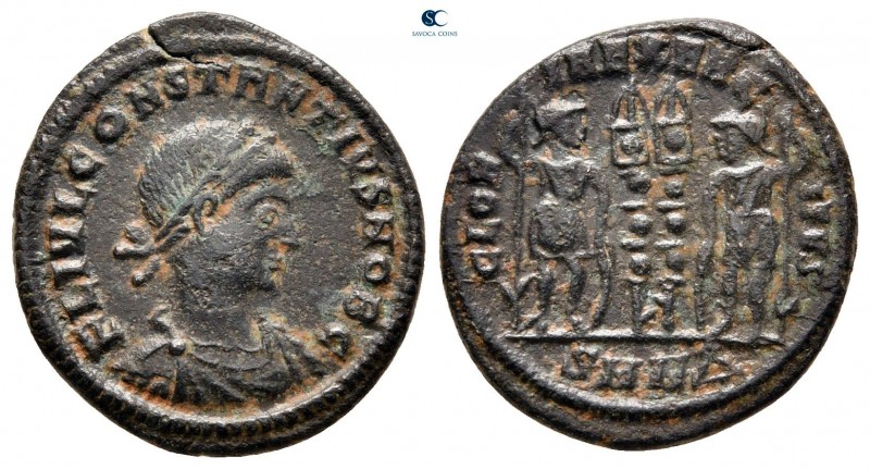 Constantius II, as Caesar AD 324-337. Nicomedia
Nummus Æ

17 mm, 2,65 g


...