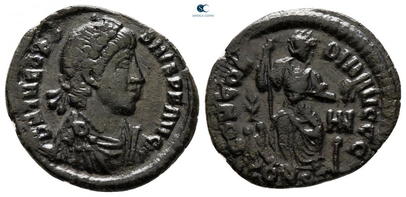 Theodosius I AD 379-395. Constantinople
Follis Æ

18 mm, 1,79 g



nearly...