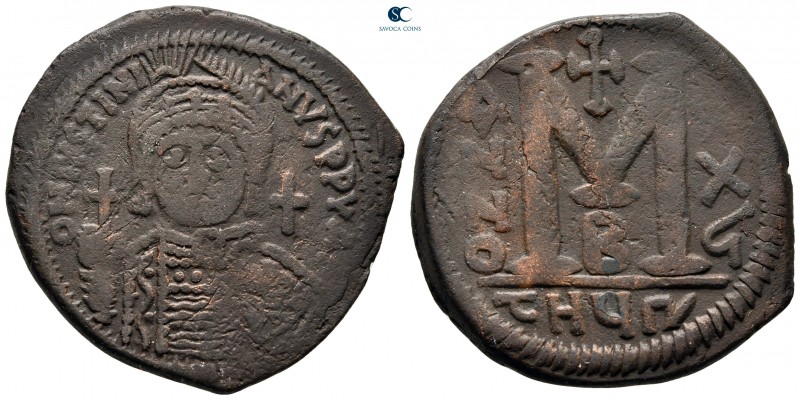 Justinian I AD 527-565. Theoupolis (Antioch)
Follis or 40 Nummi Æ

37 mm, 19,...