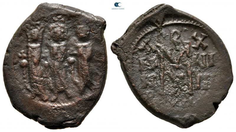 Heraclius & H.Constantine & Martina AD 610-641. Uncertain mint in Cyprus
Follis...