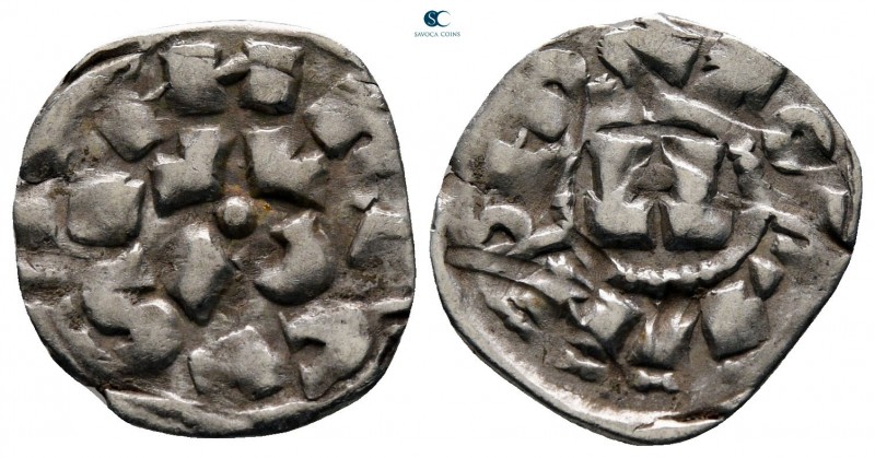 Heinrich III-V AD 1039-1125. Lucca
Denaro AR

15 mm, 0,79 g



very fine