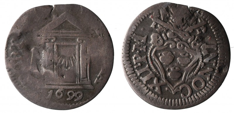 Innocenzo XII (1691-1700). Roma, 1/2 grosso 1699 con porta santa. AG gr.0,52. MI...