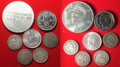 World Coins. Lotto di 7 monete mondiali con argenti (Peru, Messico, Francia, ecc.)