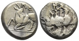 Cilicia, Kelenderis, ca. 425-400 BC, AR stater
Naked rider on the horse right.
Kneeling goat left, head reverted. Above KE...
SNG COP 81-84cf. (goat r...