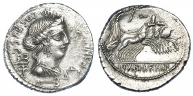 REPÚBLICA ROMANA. ANNIA. Denario. Hispania (82-81 a.C.). A/ Debajo de la cabeza símbolo bastón con dos ganchos. AR 3,83 g. 20,1 mm. CRAW-366.1a. FFC-1...