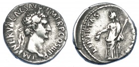 IMPERIO ROMANO. NERVA. Denario. Roma (96). A/ Cabeza laureada a der. R/ Libertas a izq. con pileus y cetro; LIBERTAS (PVBLICA). AR 3,22 g. 17,8 mm. RI...