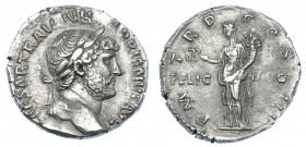 IMPERIO ROMANO. ADRIANO. Denario. Roma (119-120). R/ Felicitas a izq. con caduceo y cornucopia; P M TR P COS III, enc ampo FELIC -AVG. AR 3,27 g. 16,9...