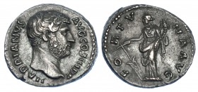 IMPERIO ROMANO. ADRIANO. Denario. Roma (134-138). A/ Cabeza laureada a der. R/ Fortuna a izq. con timón y cornucopia; FORTVNA AVG. AR 3,74 g. 17,5 mm....