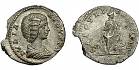 IMPERIO ROMANO. JULIA DOMNA. Denario. Roma (196-211). R/ Isis a der. con pie sobre proa sujetando a Horus; SAECVLI FELICITAS. AR 2,71 g. 19 mm. RIC-57...