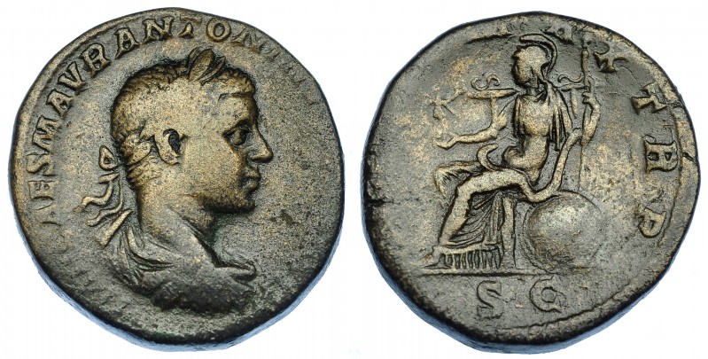 IMPERIO ROMANO. HELIOGÁBALO. Sestercio. Roma (219). R/ roma sentada a izq. con V...