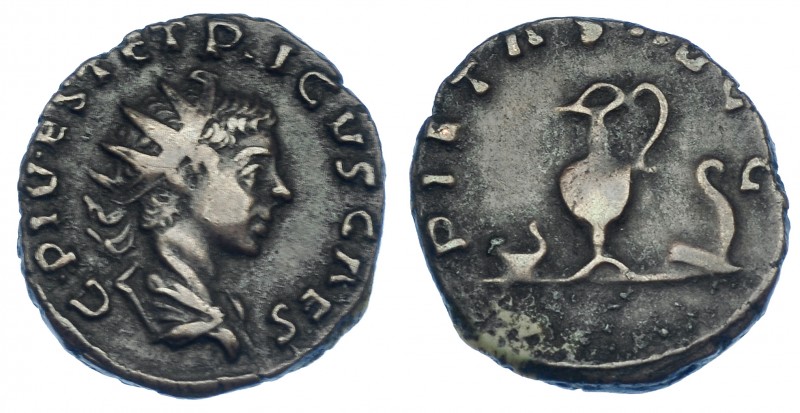 IMPERIO ROMANO. TÉTRICO II. Antoniniano. Sur de la Galia (273-274). R/ Instrumen...