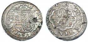 FELIPE IV. 2 reales. 1652. Segovia. BR. AC-964. Algo descentrada. Hojitas y pequeñas oxidaciones. MBC+/MBC.