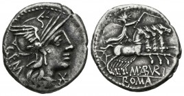 GENS ABURIA. Denario. (Ar. 3,88g/20mm). 132 a.C. Roma. (Crawford 250/1; FFC 88). Anv: Cabeza de Roma a derecha, delante estrella, detrás: GEM. Rev: So...