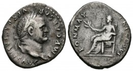 VESPASIANO. Denario. (Ar. 3,42g/20mm). 73 d.C. Roma. (RIC 772). Anv: Busto laureado de Vespasiano a derecha, alrededor leyenda: IMP CAESAR VESPASIANVS...