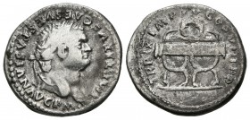 TITO. Denario. (Ar. 3,12g/18mm). 80 d.C. Roma. (RIC 25a). Anv: Busto laureado de Tito a derecha, alrededor leyenda: IMP TITVS CAES VESPASIAN AVG P M. ...