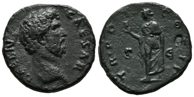 AELIO. As. (Ae. 8,48g/25mm). 137 d.C. Roma. (RIC 1067). MBC.