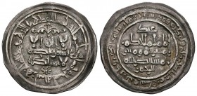 CALIFATO DE CORDOBA. Al-Hakam II al-Mustansir. Dirham. (Ar. 2,48g/24mm). 352H. Madinat al-Zahra. (Vives 450; Frochoso 352.79d). Citando a Abd al-Rahma...