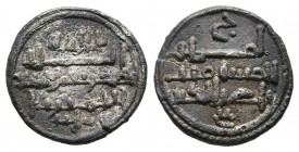 ALMORAVIDES. Ali ibn Yusuf con Emir Tashfin. Quirate. (Ar. 0,92g/12mm). 533-537H. (Vives 1827; Hazard 1004). MBC.