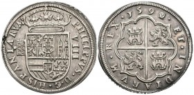 FELIPE II (1556-1598). 8 Reales. (Ar. 27,30g/41mm). 1590/2. Segovia. (Cal-2019-711 var). Ceca de tres arcos y dos pisos con la cabeza de Extremadura e...