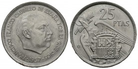 ESTADO ESPAÑOL (1936-1975). 25 Pesetas. (Ni. 8,52g/27mm). 1957 *59. Madrid. (Cal-2019-117). SC.