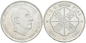 ESTADO ESPAÑOL. 100 Pesetas. 1966 *19-69 (Palo recto). Cal-15. Ar. 19,14g. Brillo original. Marquitas. SC-. Escasa.