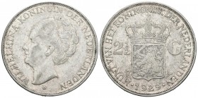 PAISES BAJOS. 2 1/2 Gulden. (Ar. 24,94g/38mm). 1929. Wilhelmina. (Km#165). MBC.