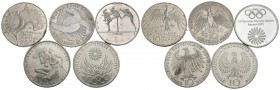 MONEDAS EXTRANJERAS. Precioso conjunto de 5 monedas de plata de Alemania de 10 Mark del año 1972. Alto nivel de conservación en general. A EXAMINAR.