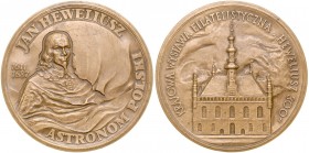 Medal autorstwa Gertudy Wilczopolskiej wydany z okazji Krajowej Wystawy Filatelistycznej 'HEWELIUSZ 300'
