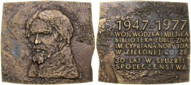 Medal autorstwa Józefa Stasińskiego poświęcony 30-leciu Wojewódzkiej i Miejskiej Biblioteki Publicznej im. Norwida w Zielonej Górze, Opus 854.