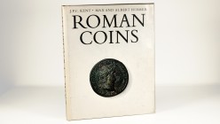 ROMAN COINS. Author: J.P.C. Kent - Max and Albert Hirmer, Edition: 1978. 368 Pages with many pictures. B/N. Weight: 2,30 kg. XF. Est. 90,00.