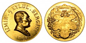 TURCHIA. Medaglia commemorativa Fiera di Izmir 1927. oro g.16,78 titolo 900 q.FDC

Nota per i commercianti:  nel prezzo di questa medaglia é inclusa...