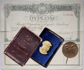 II RP, dwie odznaki Pożyczki Narodowej z 1933 roku wraz z dyplomem