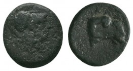 IONIA. Klazomenai. Ae (4th century BC).

Condition: Very Fine

Weight: 1.4 gr
Diameter: 12.6 mm
