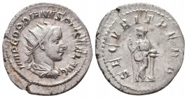 Gordianus III Pius (238-244 AD). AR Antoninianus

Condition: Very Fine

Weight: 3.7 gr
Diameter: 23.0 mm