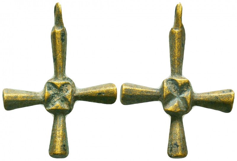 Byzantine Cross Pendant, 

Condition: Very Fine

Weight: 1.3 gr
Diameter: 1...