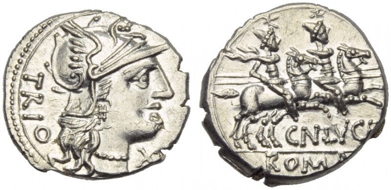 Cn. Lucretius Trio, Denarius, Rome, 136 BC; AR (g 3,98; mm 19; h 1); Helmeted he...