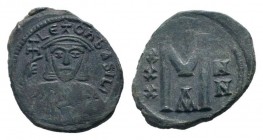LEO V. 813-820 AD Constantinople mint.AE Follis. LEON bASIL, crowned and cuirassed bust facing with short beard, holding cross potent and akakia / Lar...