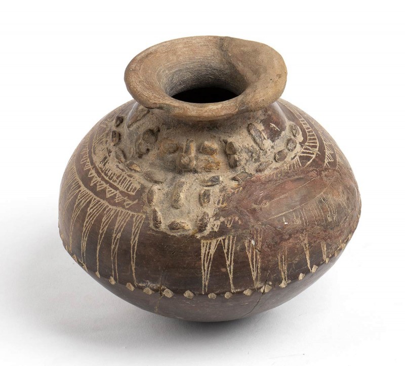 OLLA CON VISO STILIZZATO
 Cultura Guanacaste - Nicoya, IV secolo d.C.; alt. cm ...