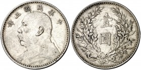 China. Año 3 (1914). 1 dólar. (Kr. 329). Yüan Shih-Kai. Rayitas. AG. 26,80 g. MBC+.