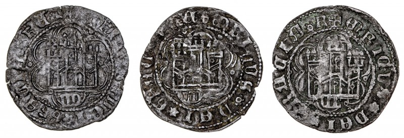 Enrique IV (1454-1474). Segovia. Lote de 3 blancas, algunas variantes. A examina...